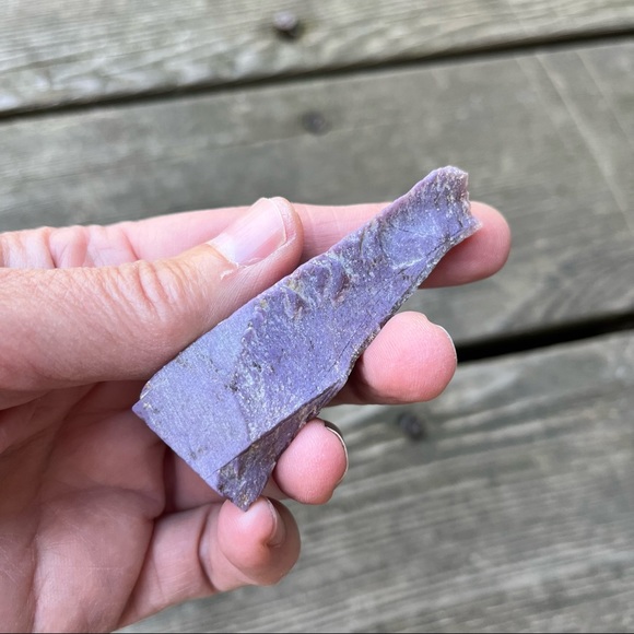 Sugilite Raw Lilac Lavender Gemstone - Picture 8 of 12
